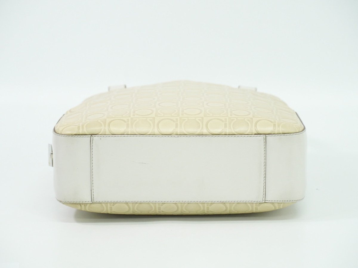 Salvatore Ferragamo Gancini Shoulder Bag - Brandsamsara