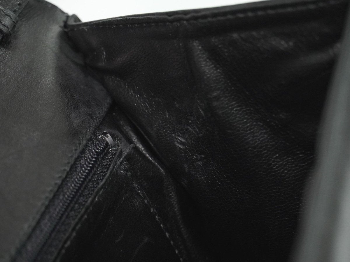 Salvatore Ferragamo Gancini Shoulder Bag - Brandsamsara