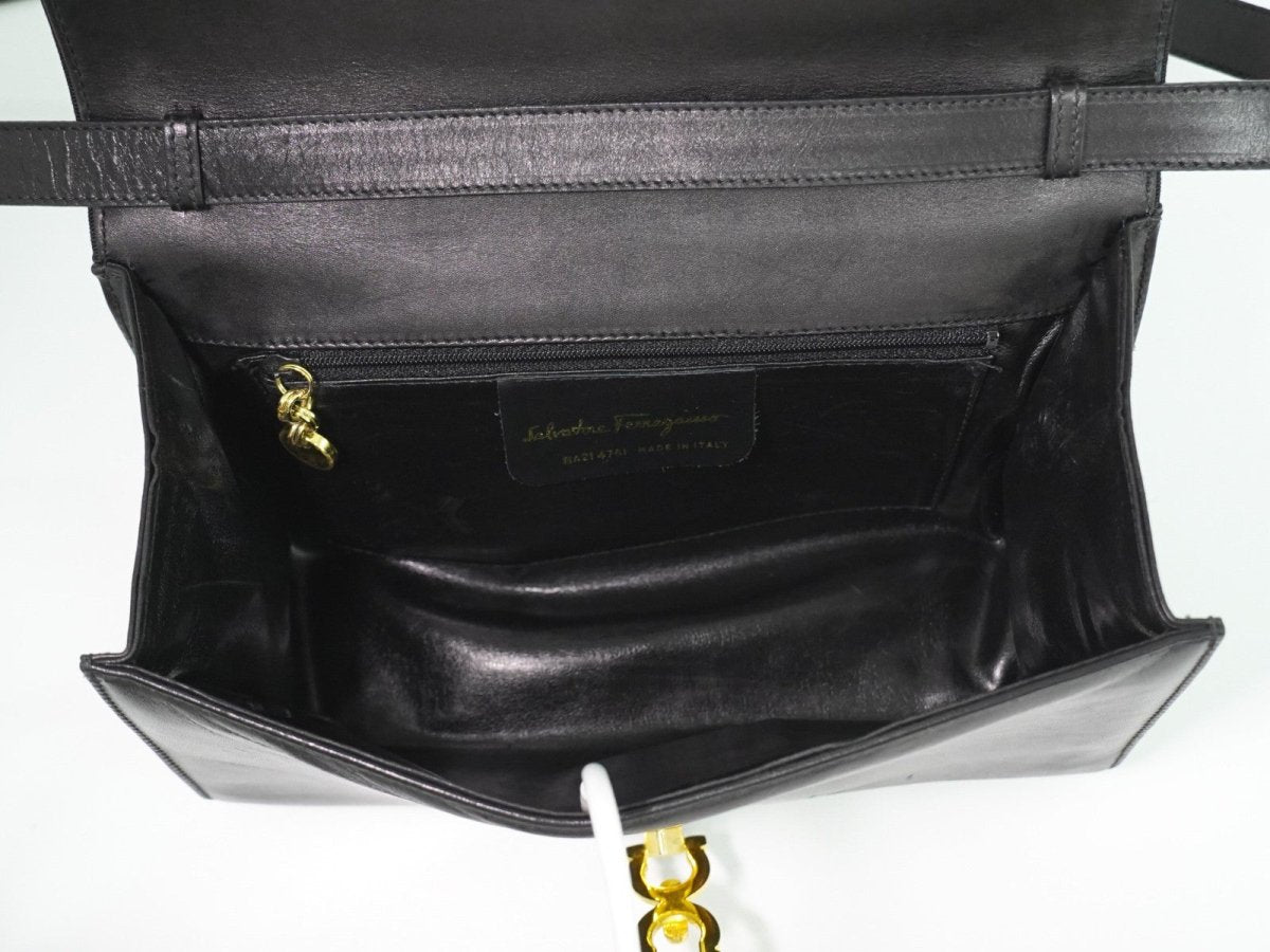 Salvatore Ferragamo Gancini Shoulder Bag - Brandsamsara