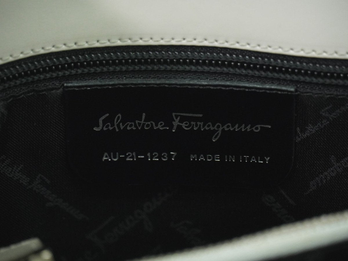 Salvatore Ferragamo Gancini Shoulder Bag - Brandsamsara