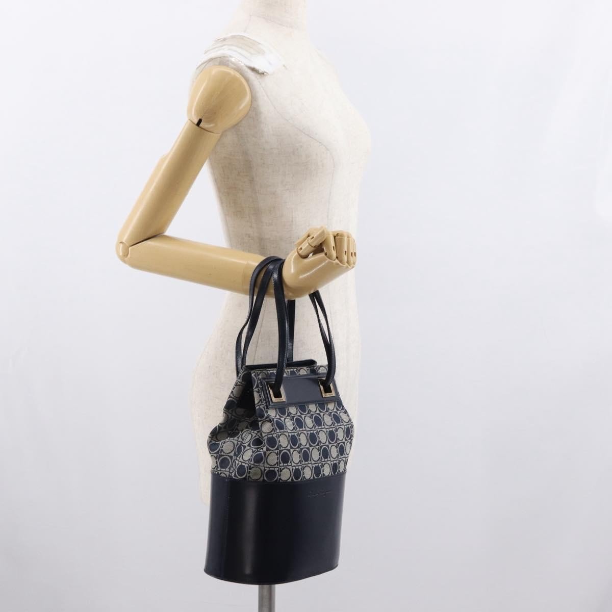 Salvatore Ferragamo Gancini Shoulder Bag - Brandsamsara
