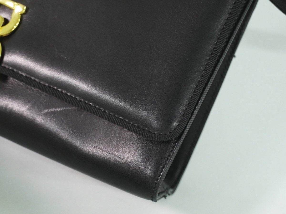 Salvatore Ferragamo Gancini Shoulder Bag - Brandsamsara
