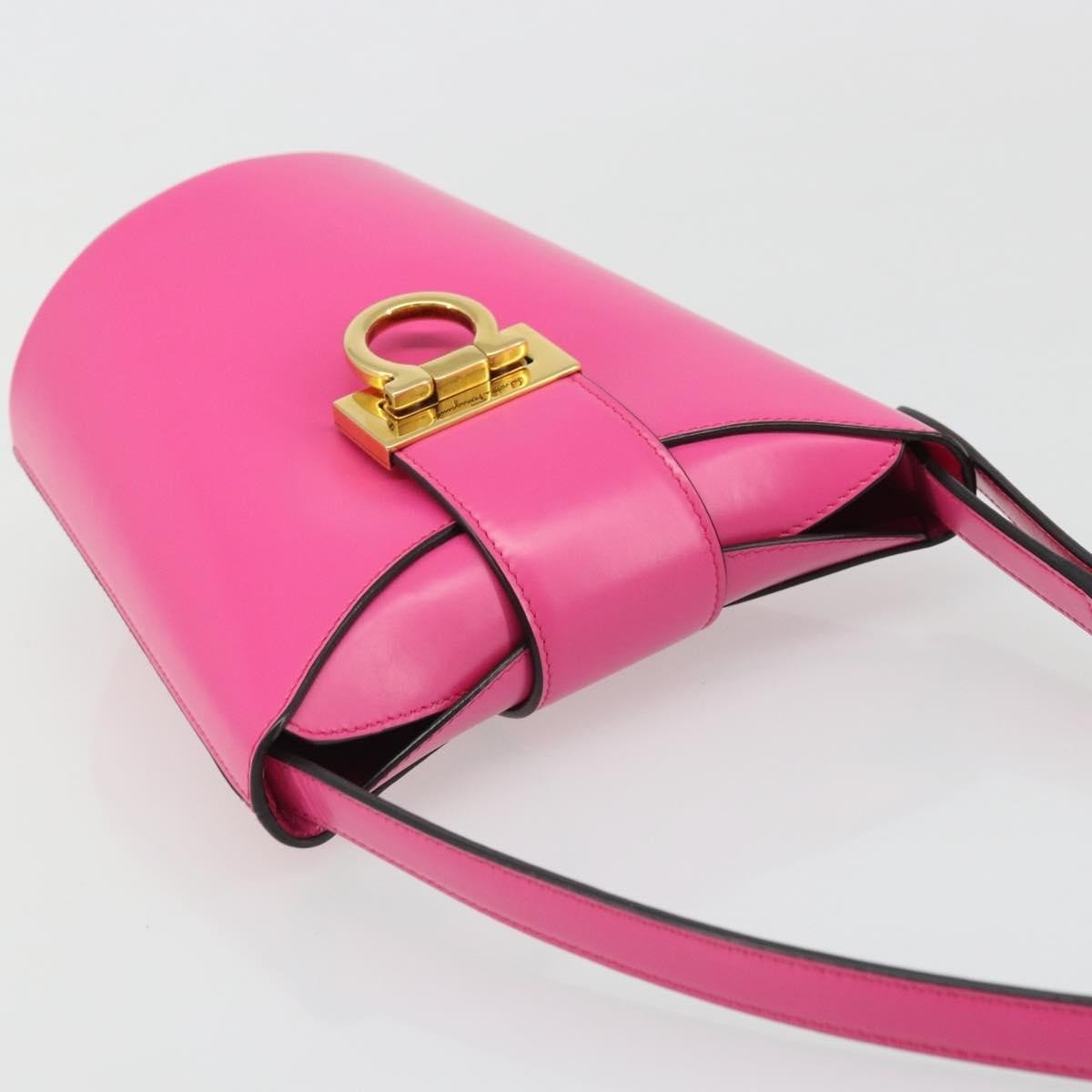 Salvatore Ferragamo Trifolio - Brandsamsara