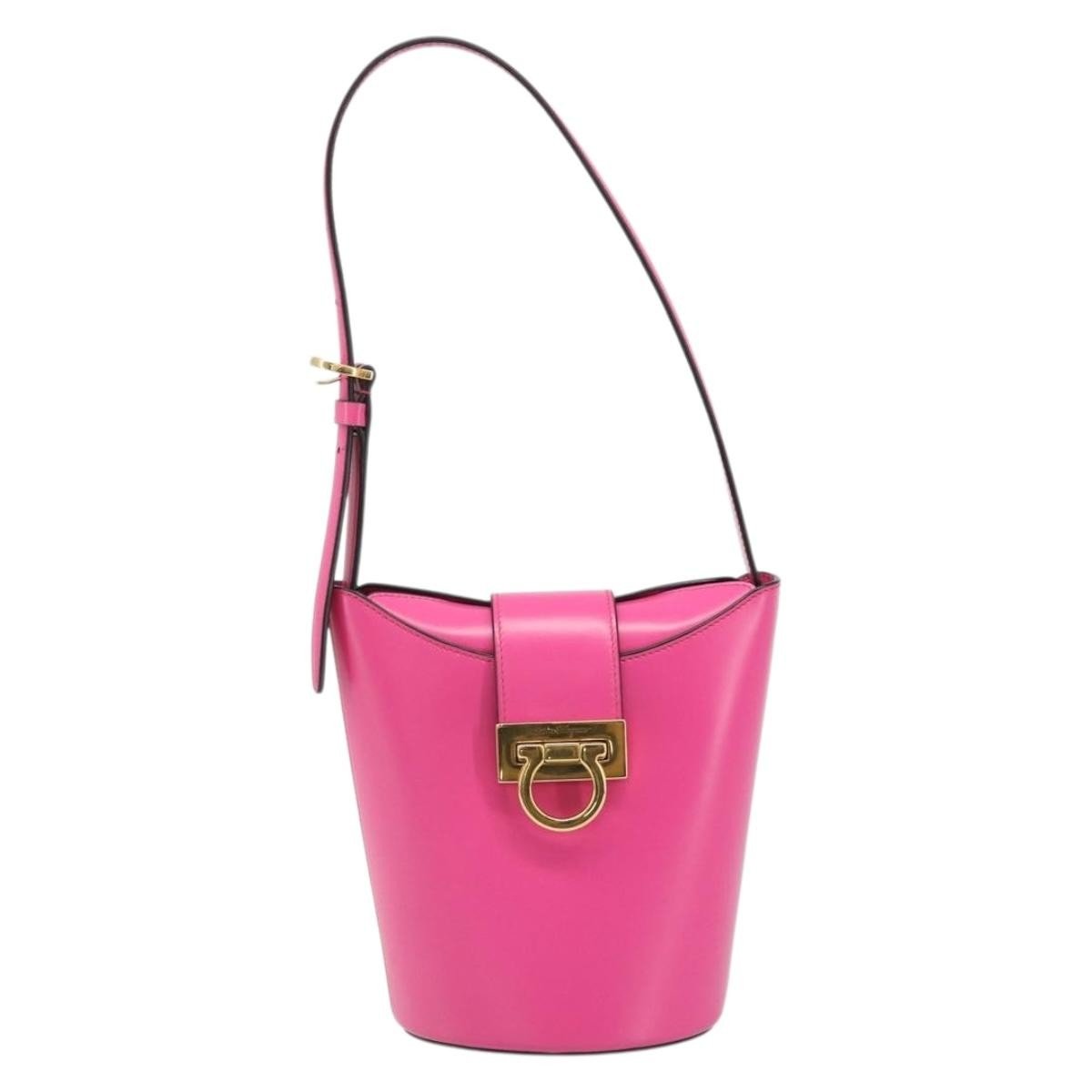 Salvatore Ferragamo Trifolio - Brandsamsara