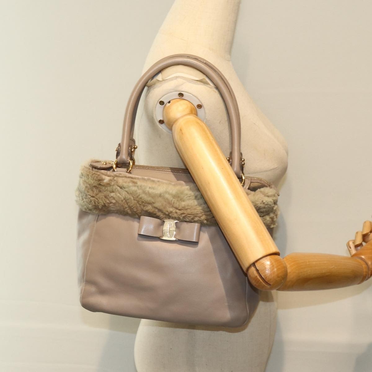 Salvatore Ferragamo Vala - Brandsamsara