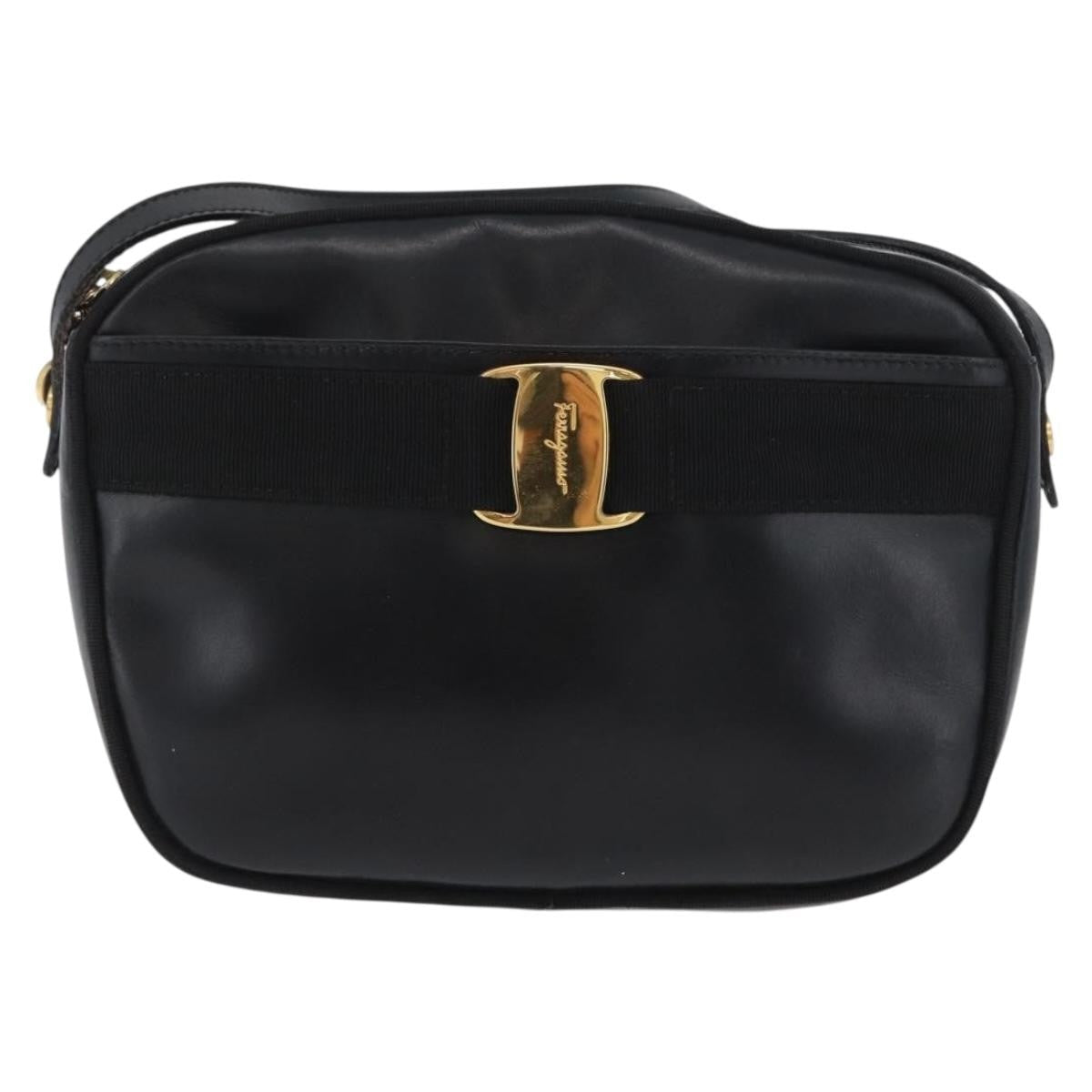Salvatore Ferragamo Vara Bow camera Shoulder Bag - Brandsamsara