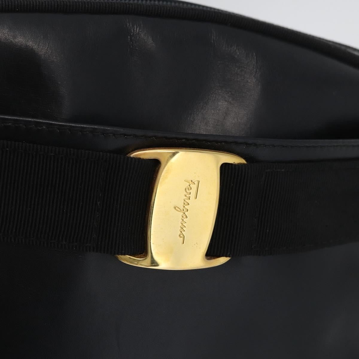 Salvatore Ferragamo Vara Bow camera Shoulder Bag - Brandsamsara