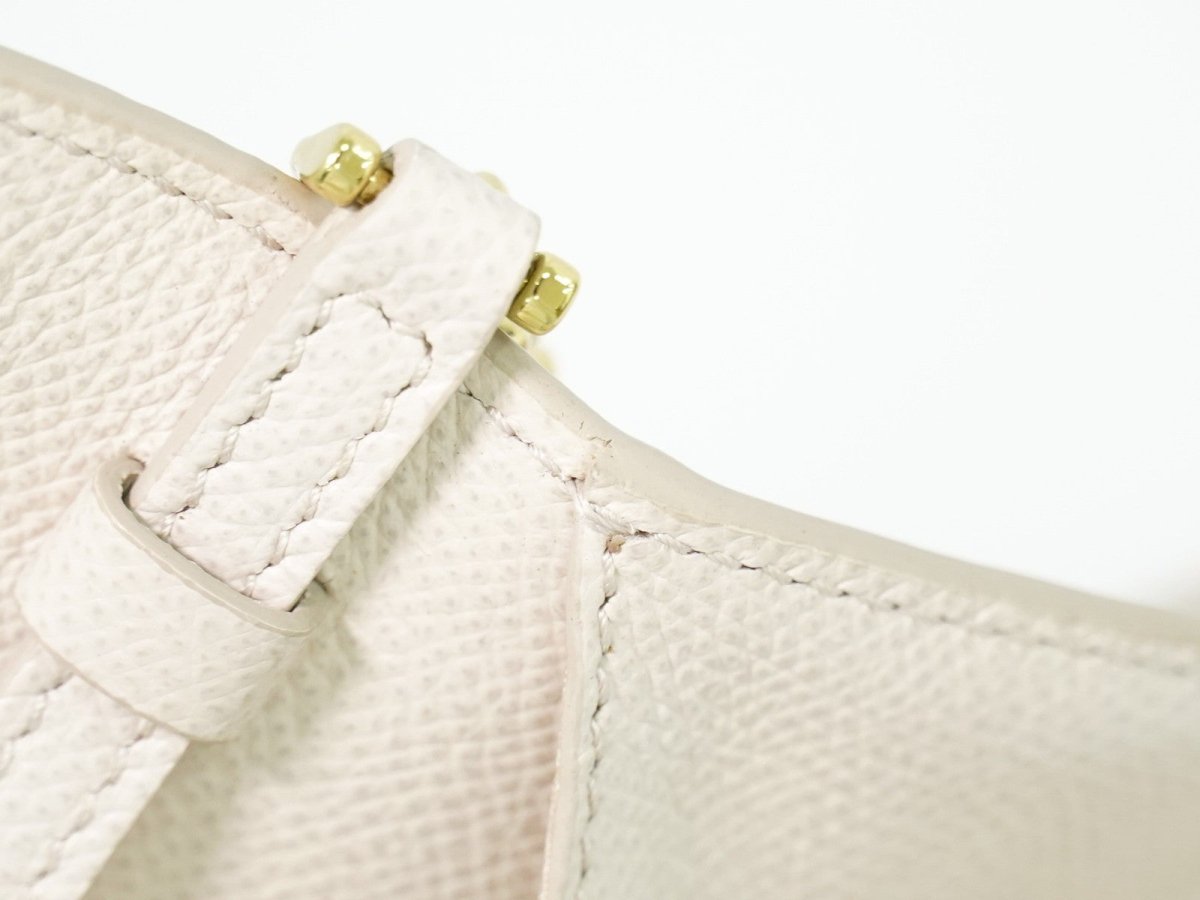 Salvatore Ferragamo Vara Bow Chain Flap Bag - Brandsamsara