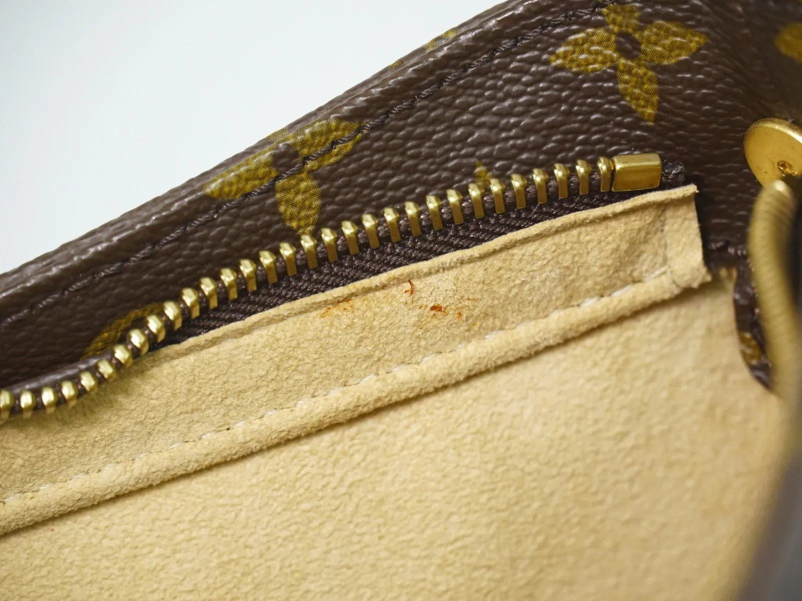 Louis Vuitton Monogram Looping Monogram Canvas, Brown, Canvas, Shoulder Bag