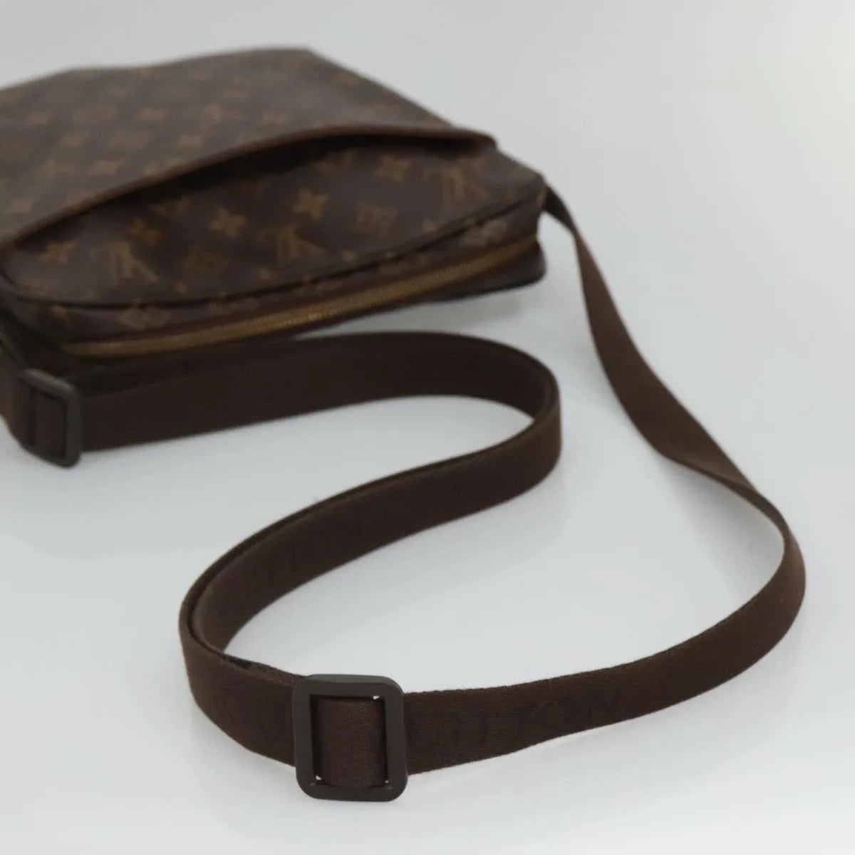 Louis Vuitton Trotteur Beaubourg Monogram Canvas, Brown, Canvas, Shoulder Bag