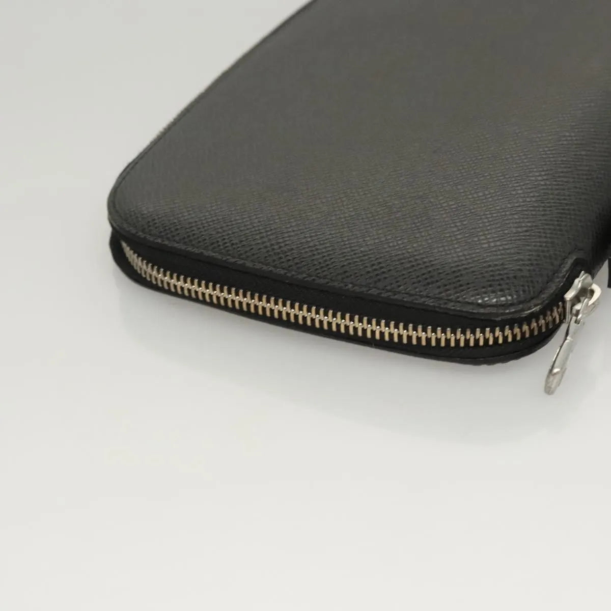 Louis Vuitton Atoll Organizer Taiga Leather, Gray, Leather, Wallet