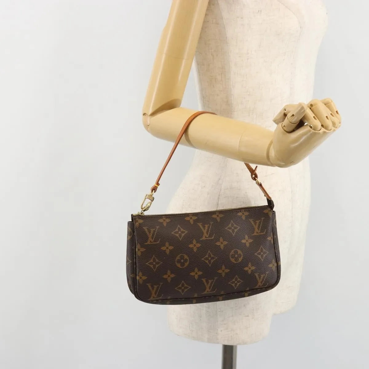 Louis Vuitton Pochette Accessoires NM Monogram Canvas, Brown, Canvas, Clutch