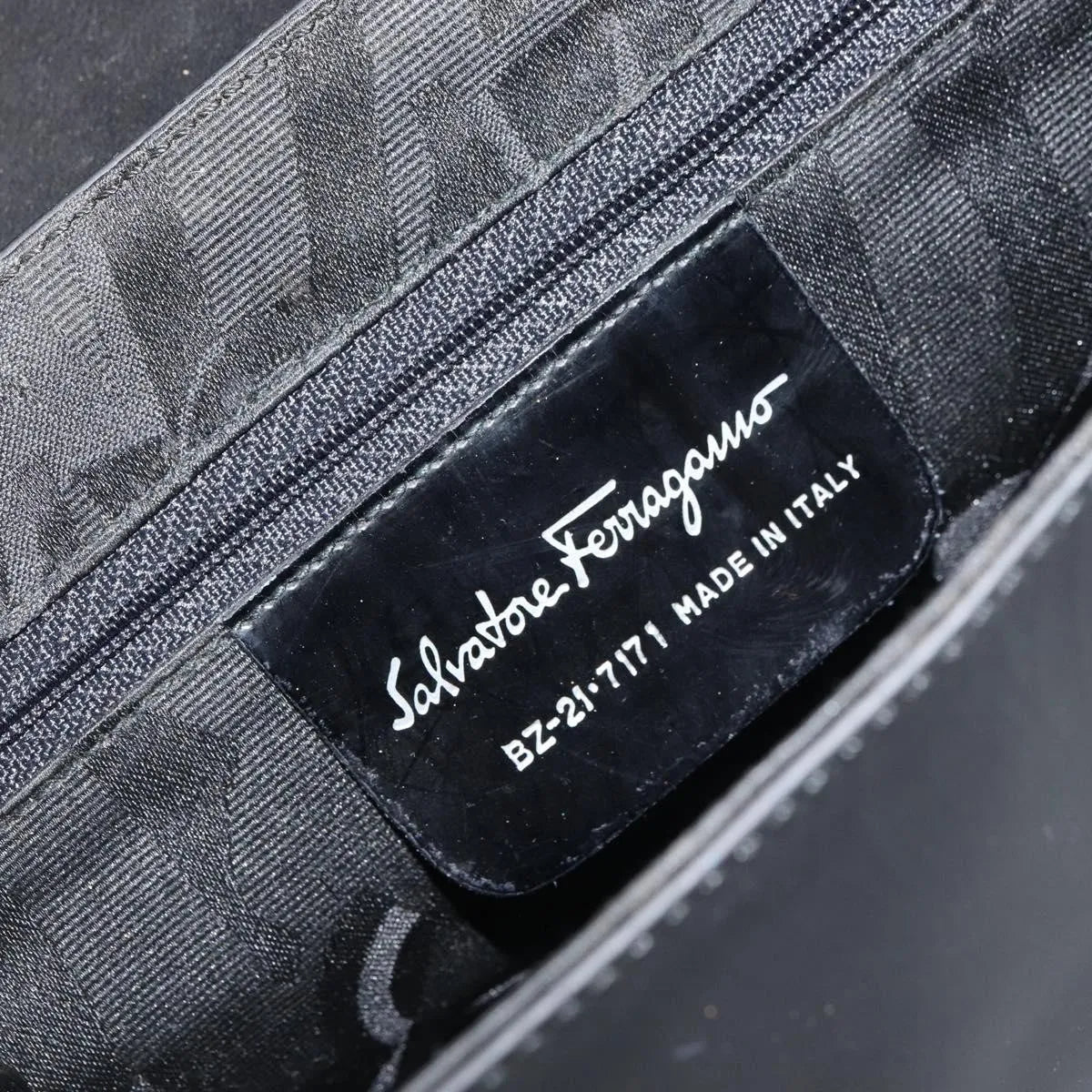 Salvatore Ferragamo Vala Leather, Black, Patent Leather, Shoulder Bag