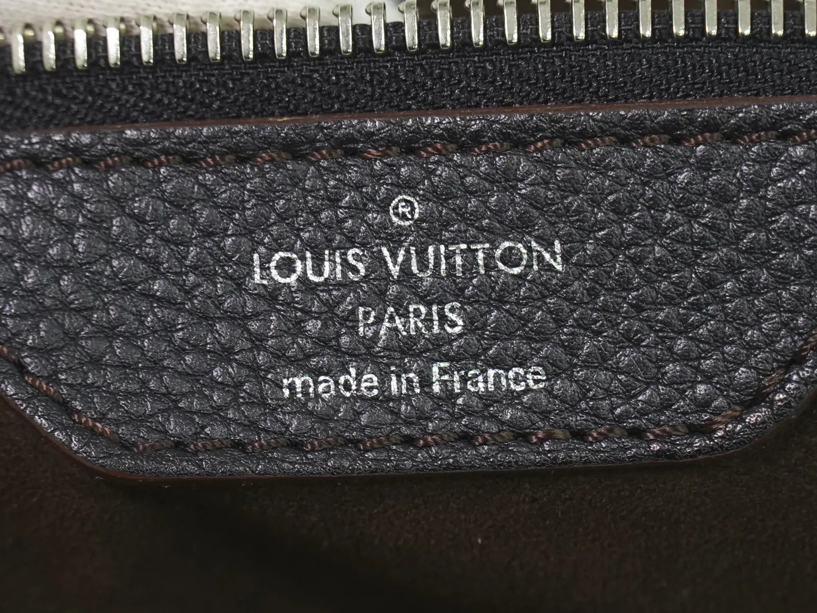 Louis Vuitton L Hobo Mahina Leather, Black, Leather, Shoulder Bag