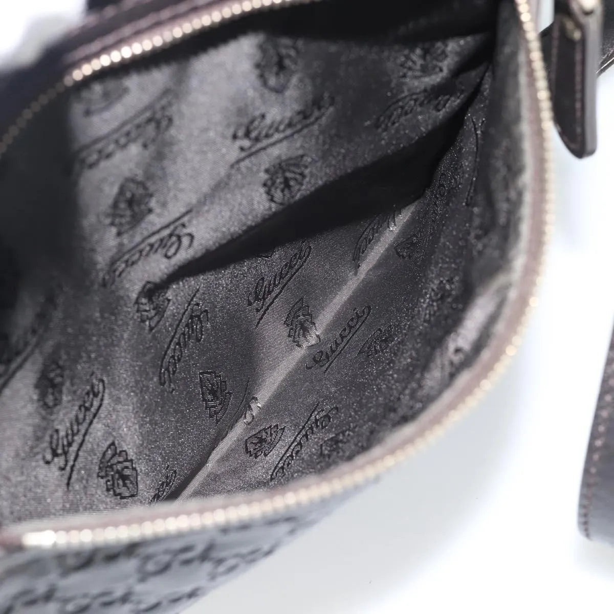 Gucci Front Zip Messenger Guccissima Leather, Black, Leather, Shoulder Bag