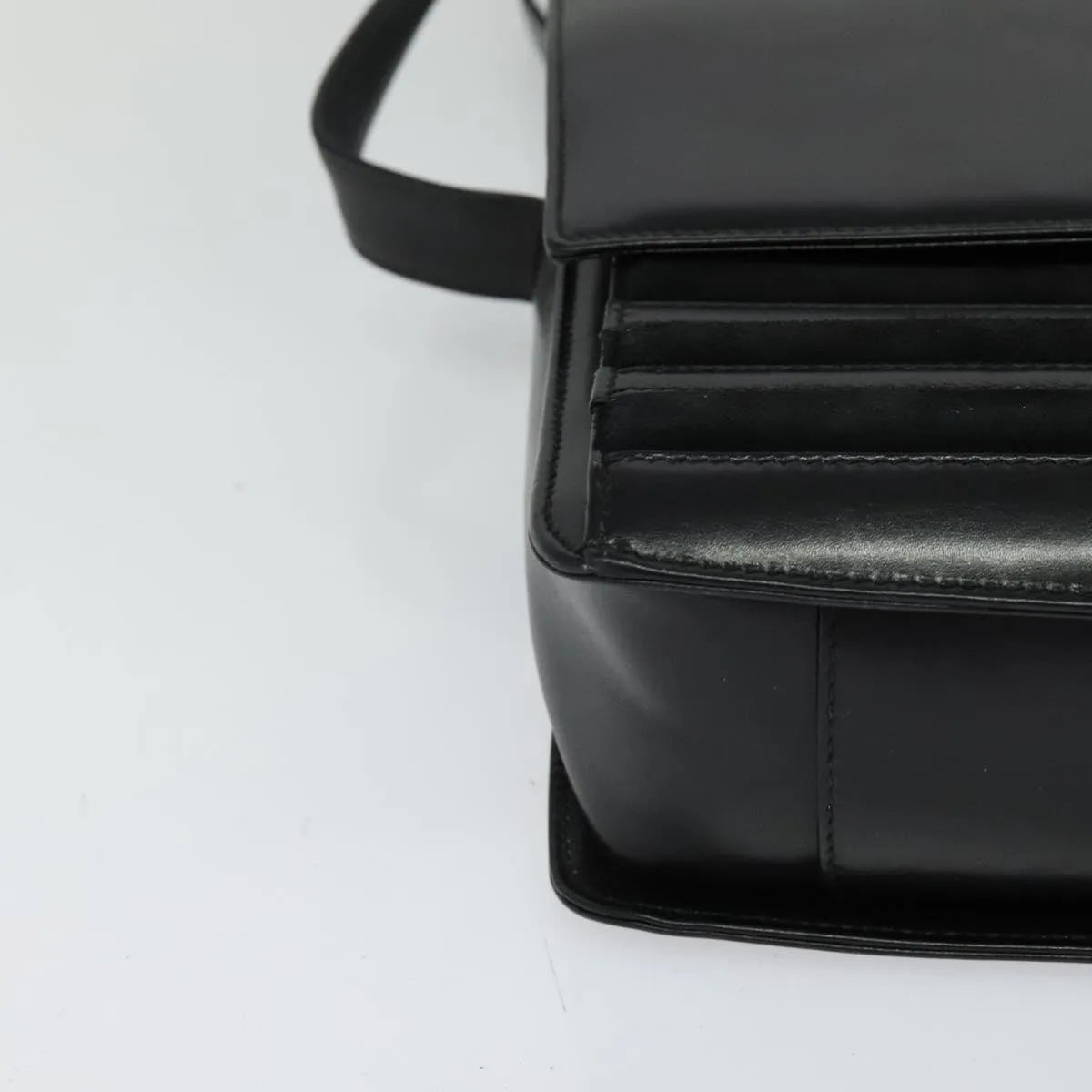 Gucci Vintage Flat Messenger Nylon and Leather, Black, Leather, Shoulder Bag