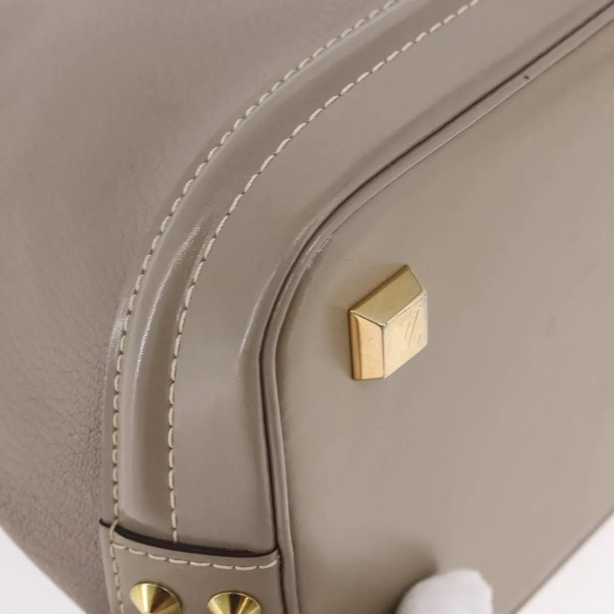 Louis Vuitton Suhali Lockit Leather, Gray, Leather, Handbag