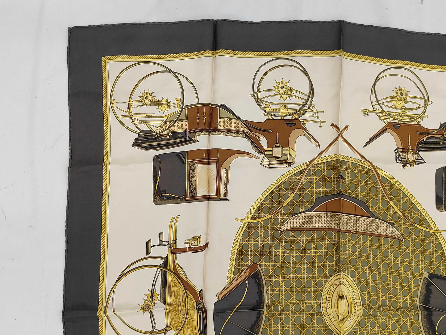 Hermes Carré 90 Silk multicolor, Multicolour, Silk, Scarf