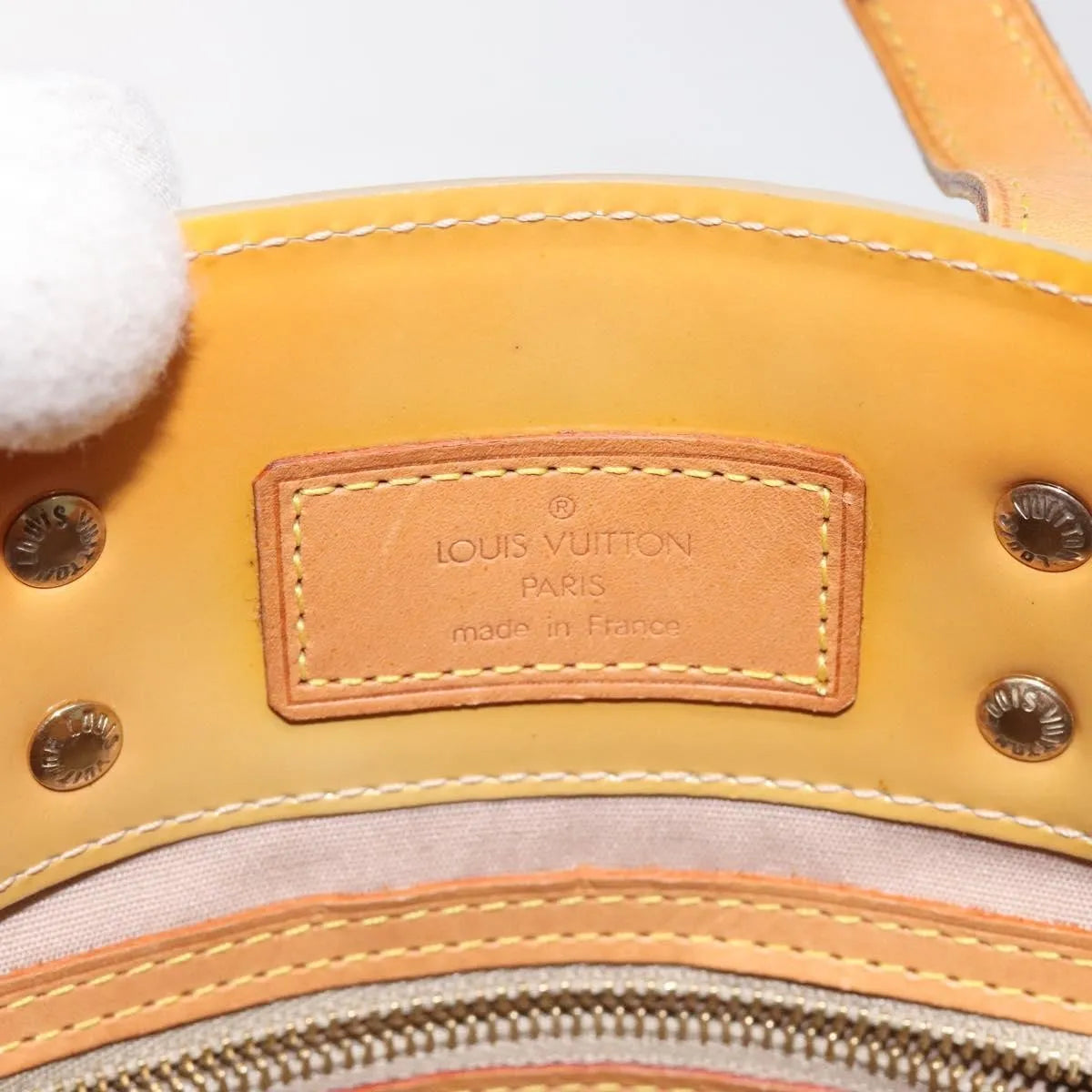 Louis Vuitton Reade Monogram Vernis, Beige, Patent Leather, Handbag