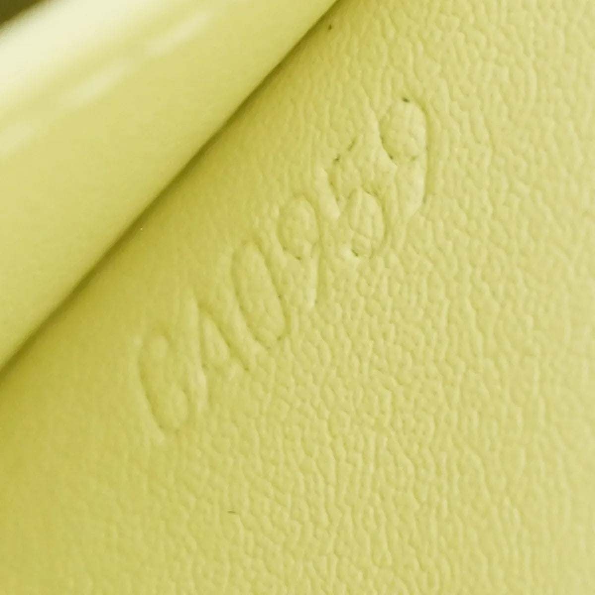 Louis Vuitton Thompson Street Monogram Vernis, Yellow, Patent Leather, Shoulder Bag