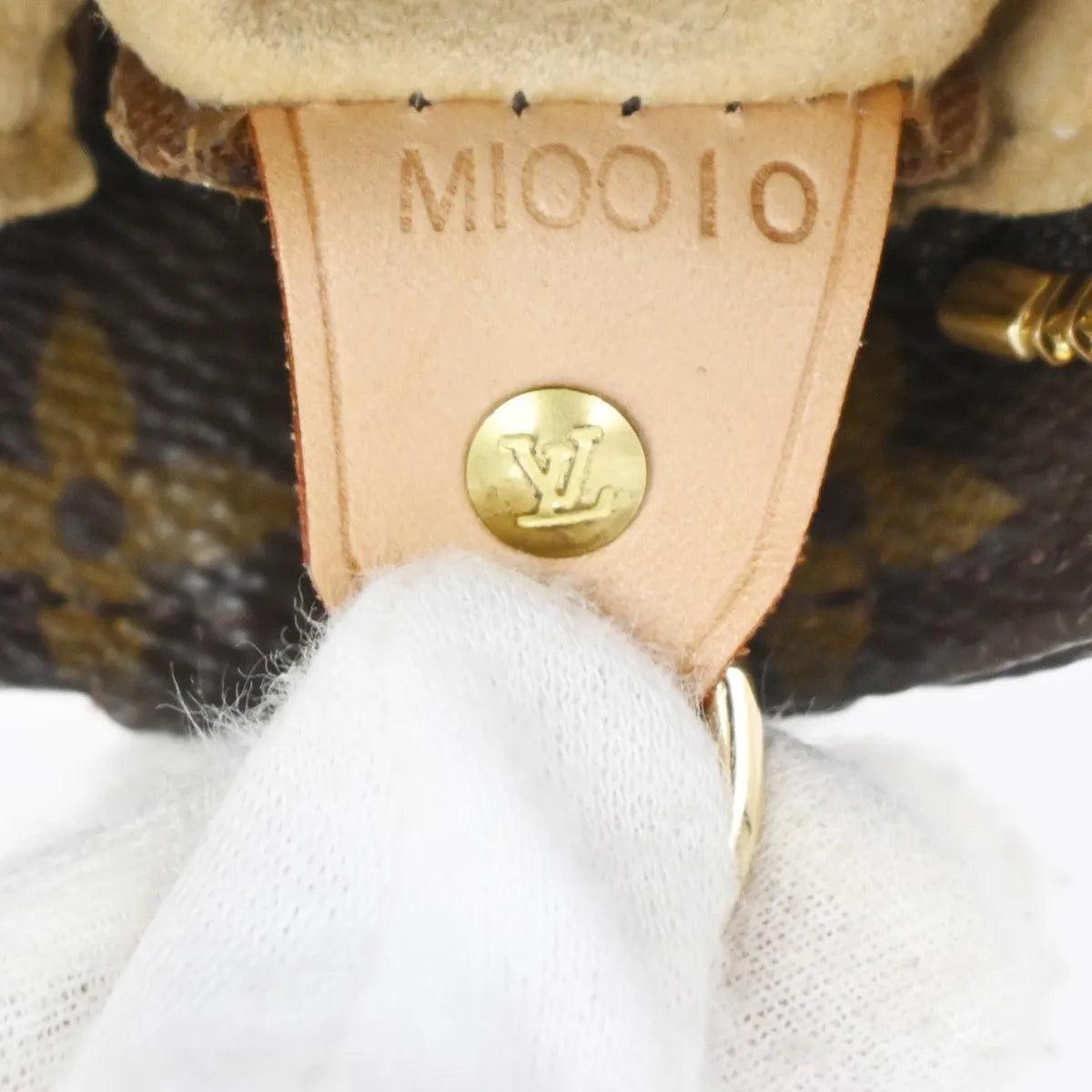 Louis Vuitton Monogram Looping Monogram Canvas, Brown, Canvas, Handbag