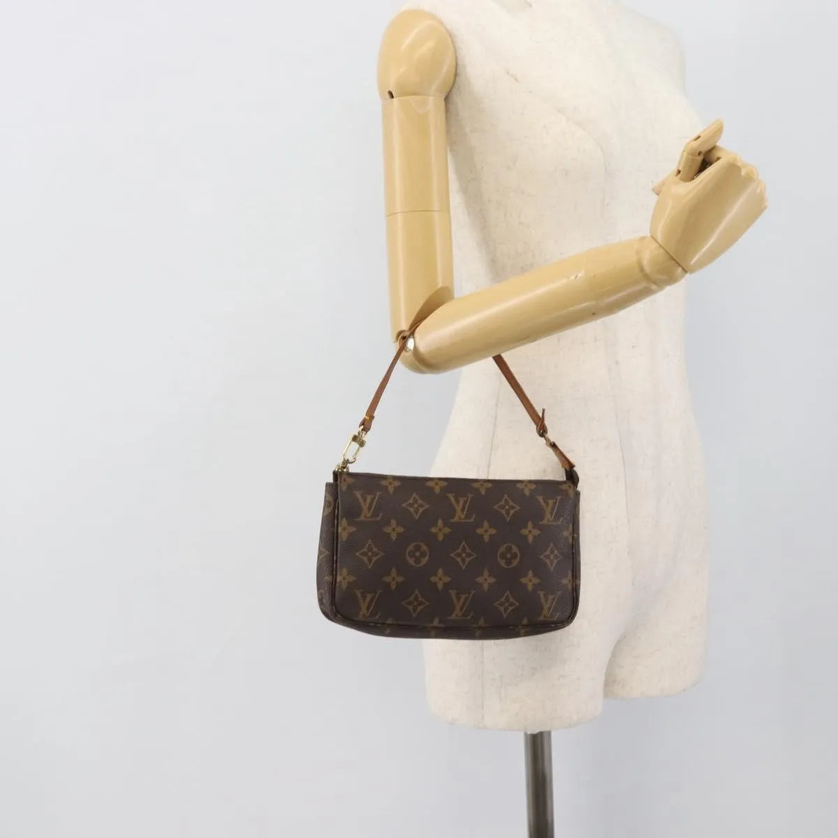 Louis Vuitton Pochette Accessoires Monogram, Brown, Canvas, Clutch