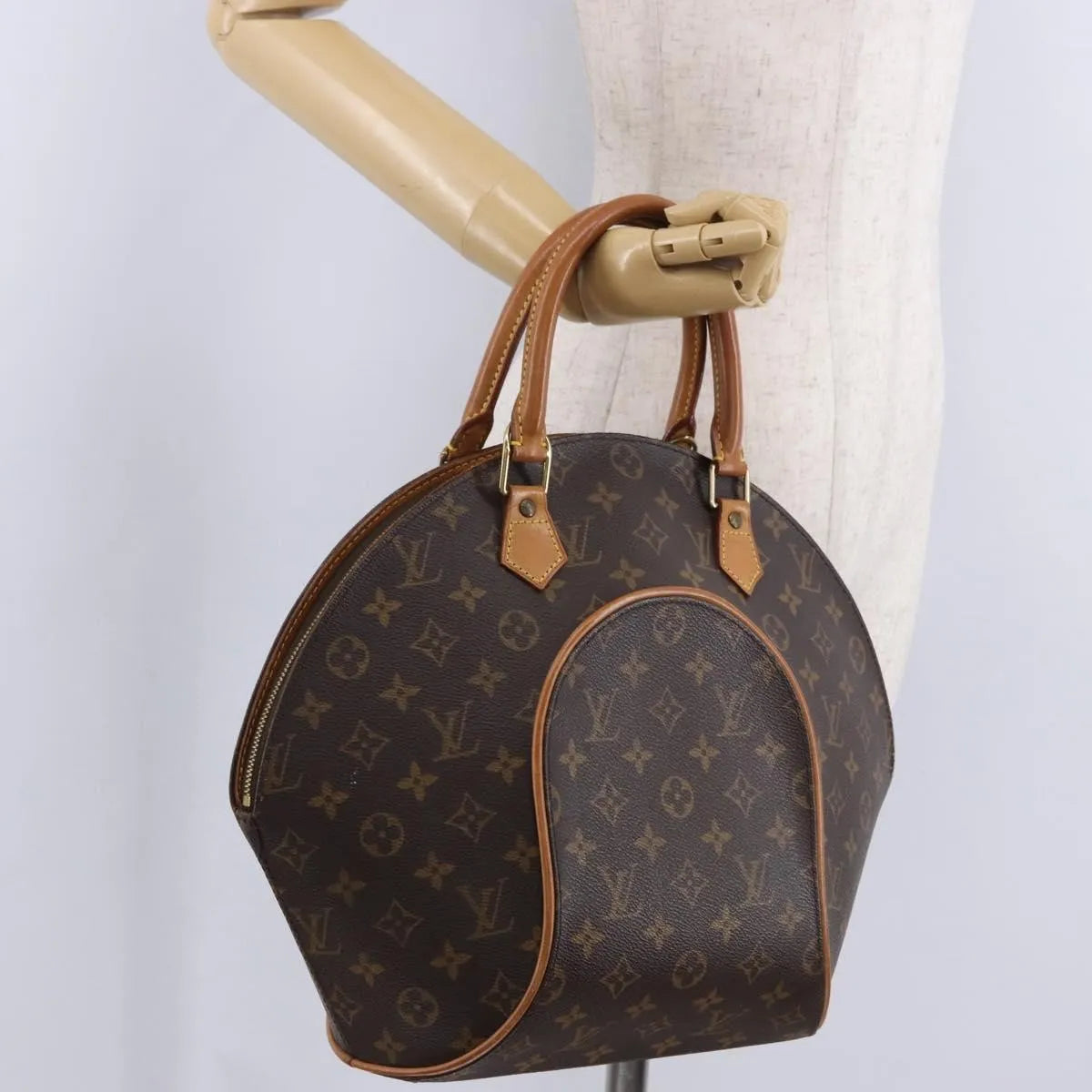 Louis Vuitton Ellipse Monogram, Brown, Canvas, Handbag