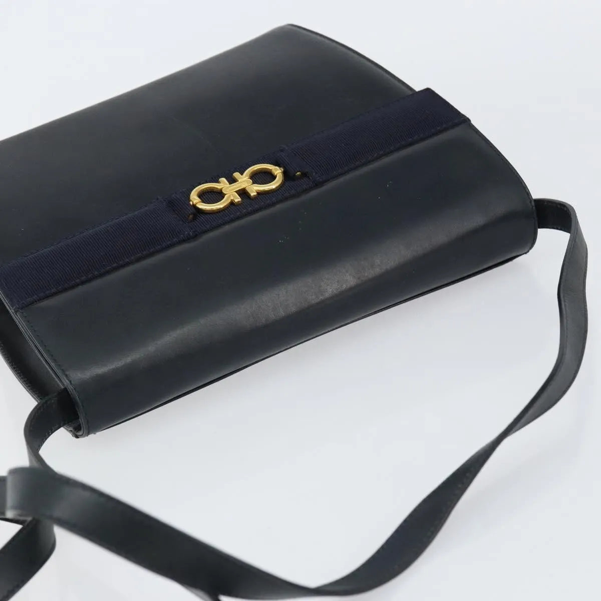 Salvatore Ferragamo Gancini Leather, Black, Leather, Shoulder Bag