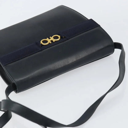 Salvatore Ferragamo Gancini Leather, Black, Leather, Shoulder Bag