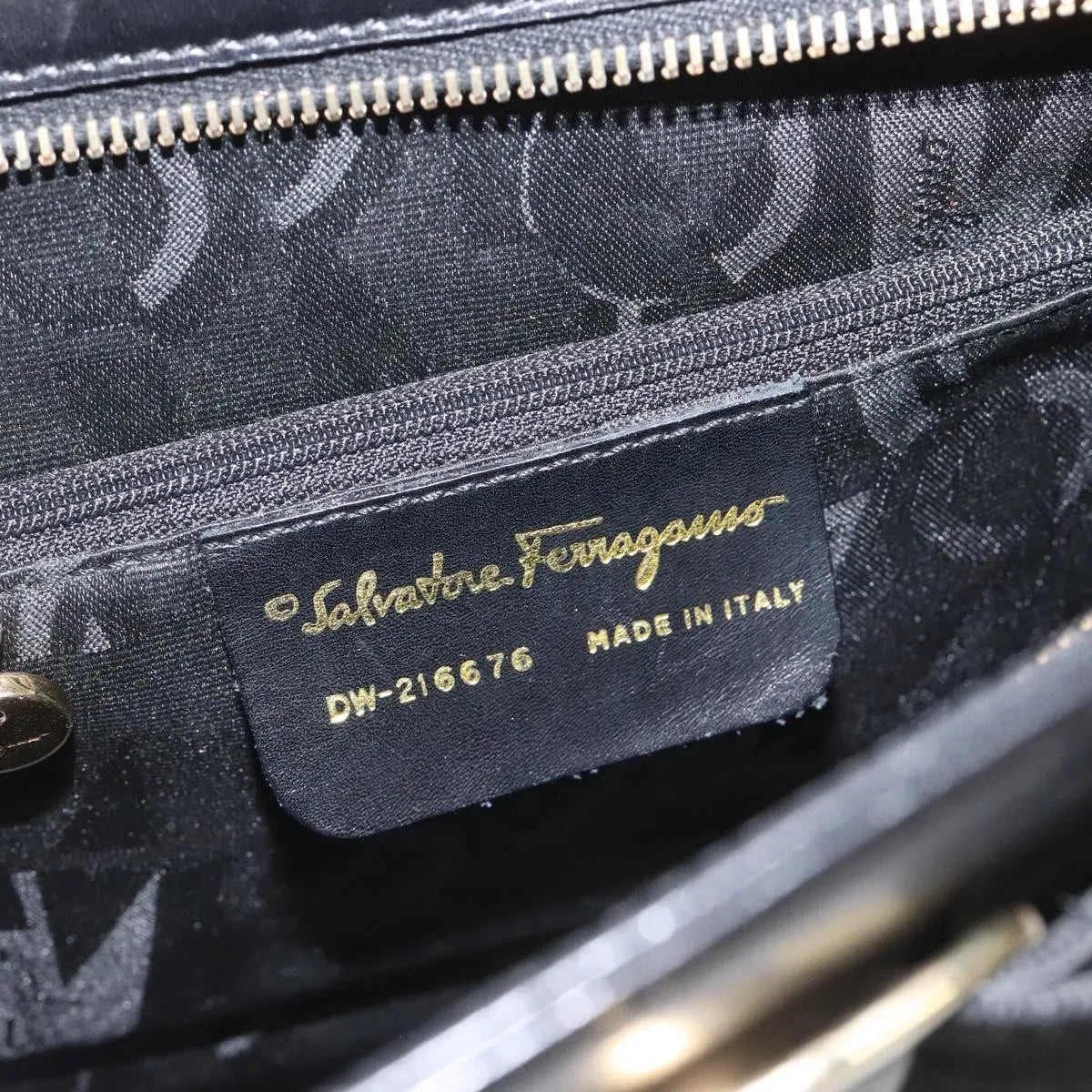 Salvatore Ferragamo Vala Leather, Black, Leather, Shoulder Bag