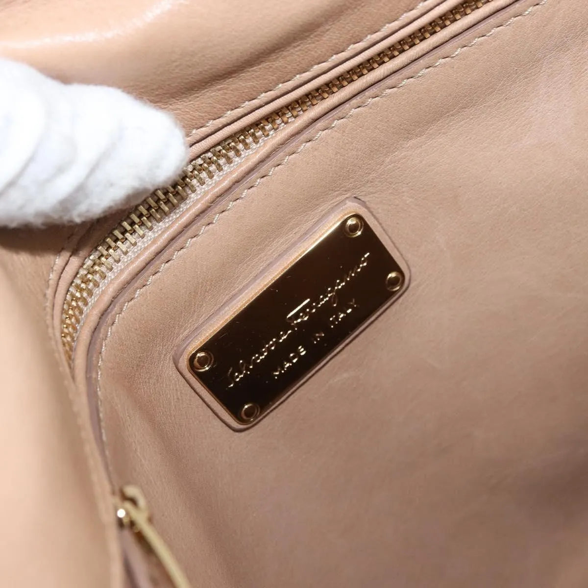 Salvatore Ferragamo Suzanna Satchel Smooth Leather, Beige, Leather, Handbag