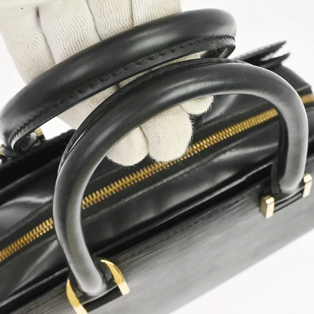 Louis Vuitton Pont Neuf Epi, Black, Leather, Handbag