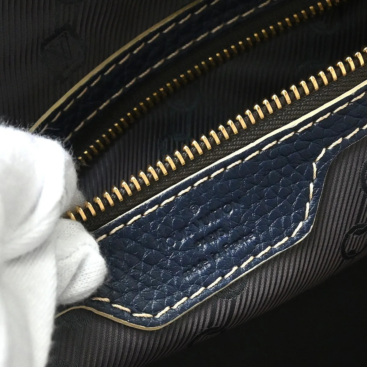 Louis Vuitton Carryall Leather, Blue, Leather, Travel Bag