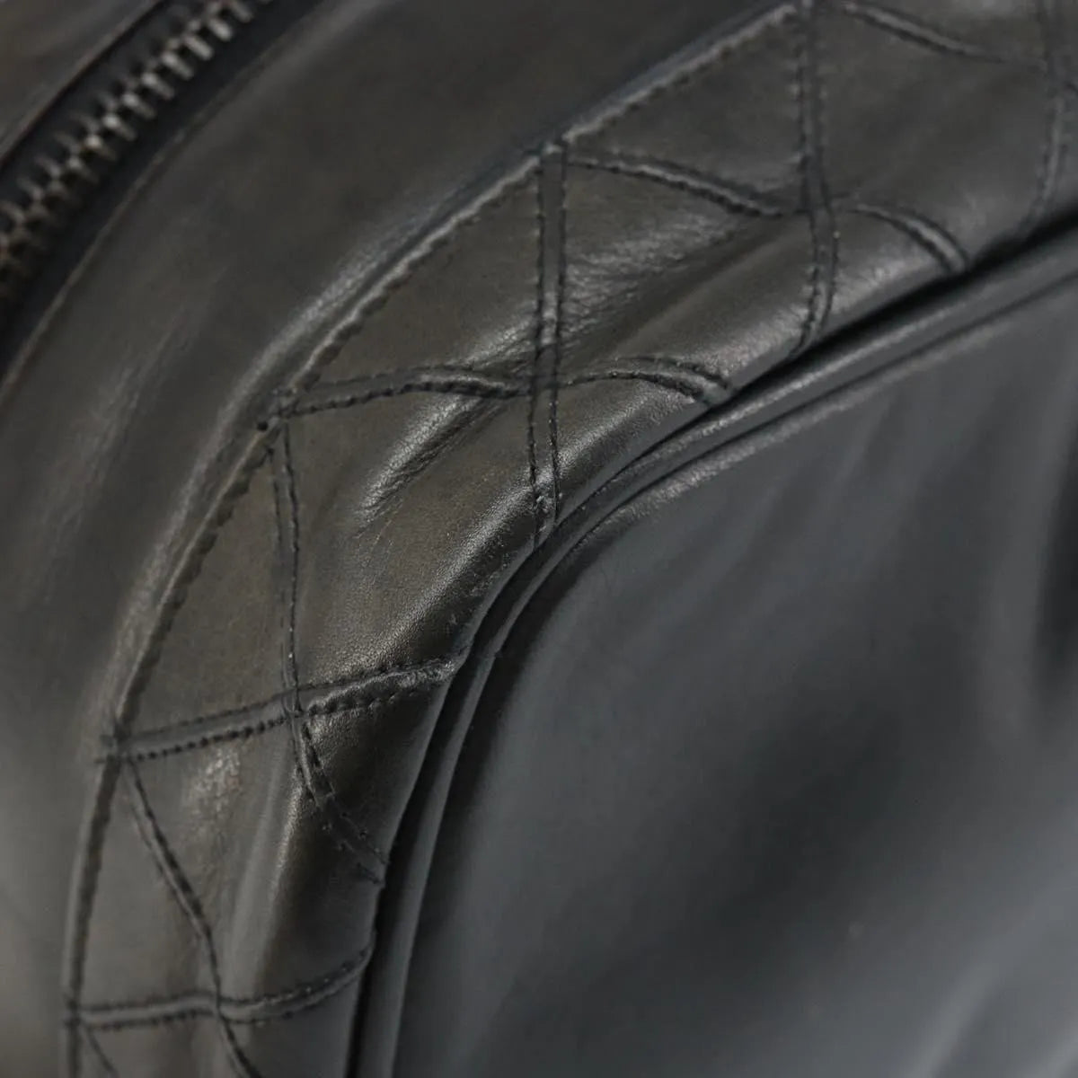 Chanel Vintage Cosmetic Case Lambskin, Black, Leather, Clutch
