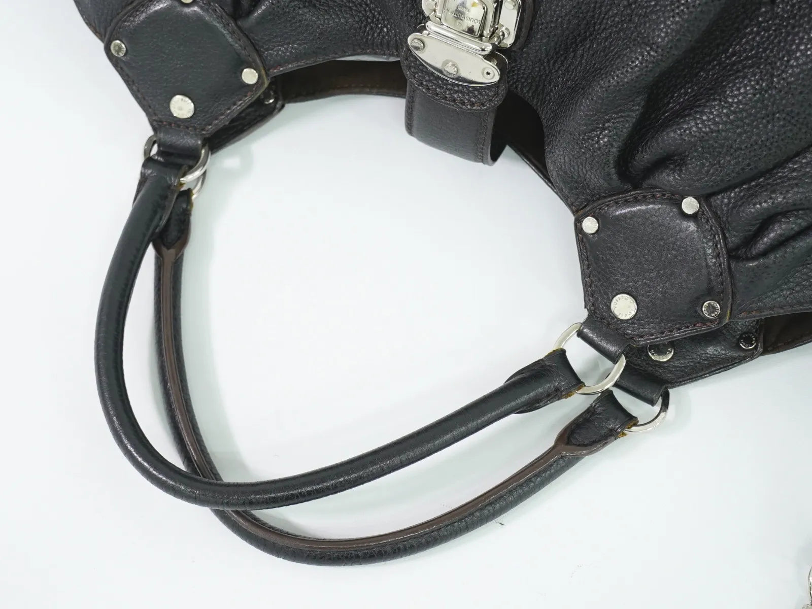 Louis Vuitton L Hobo Mahina Leather, Black, Leather, Shoulder Bag