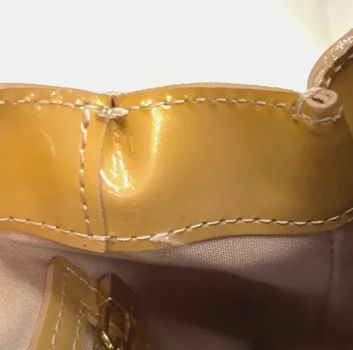 Louis Vuitton Wilshire Monogram Vernis, Beige, Patent Leather, Handbag