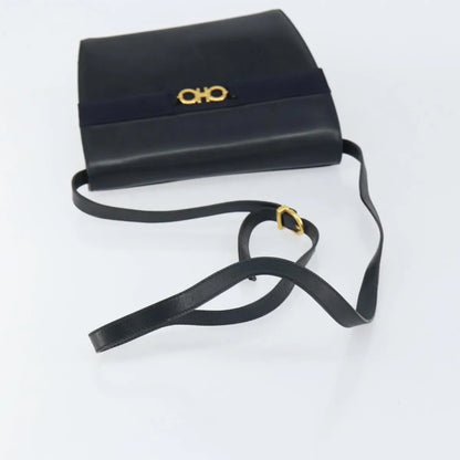 Salvatore Ferragamo Gancini Leather, Black, Leather, Shoulder Bag