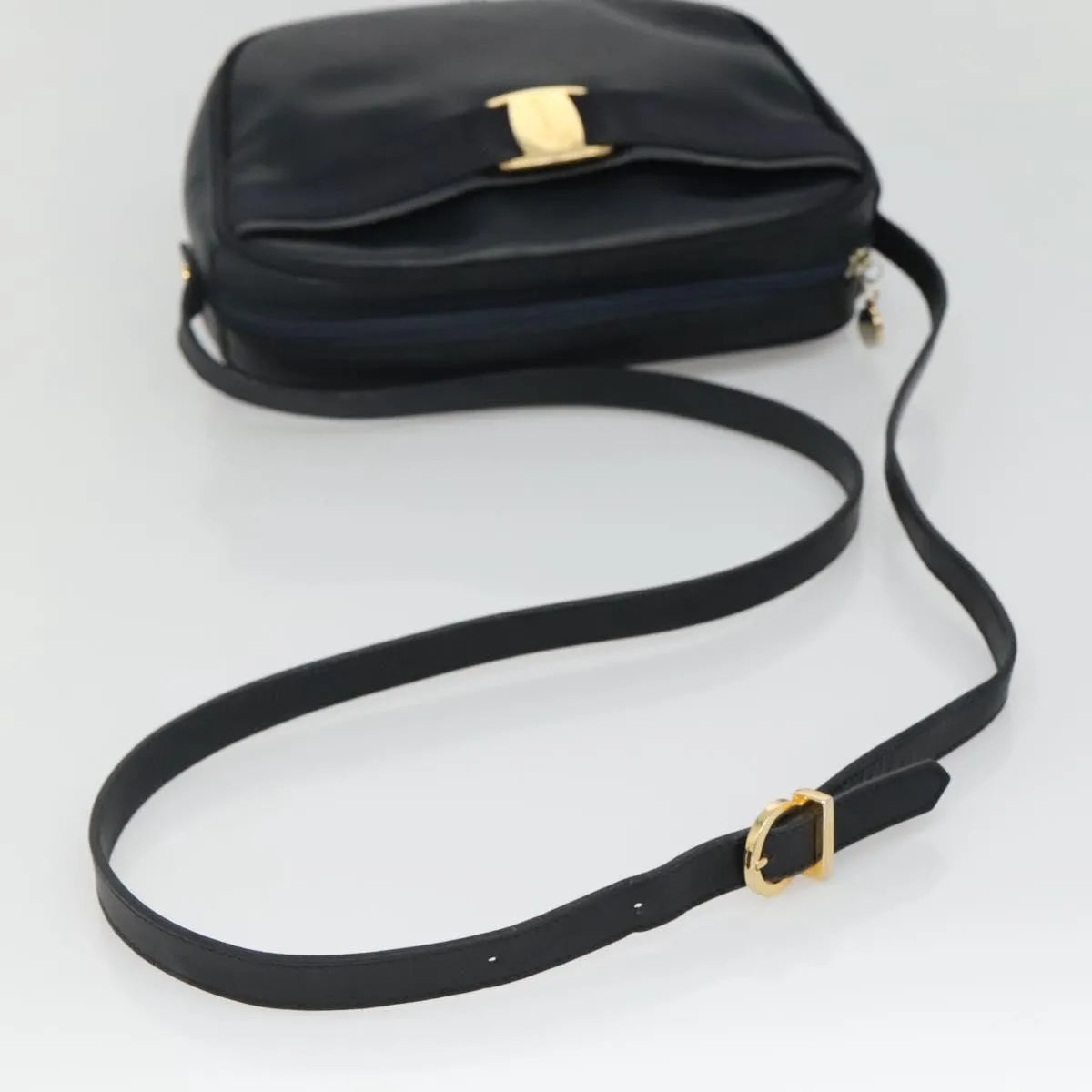 Salvatore Ferragamo Vara Bow camera Leather, Navy, Leather, Shoulder Bag
