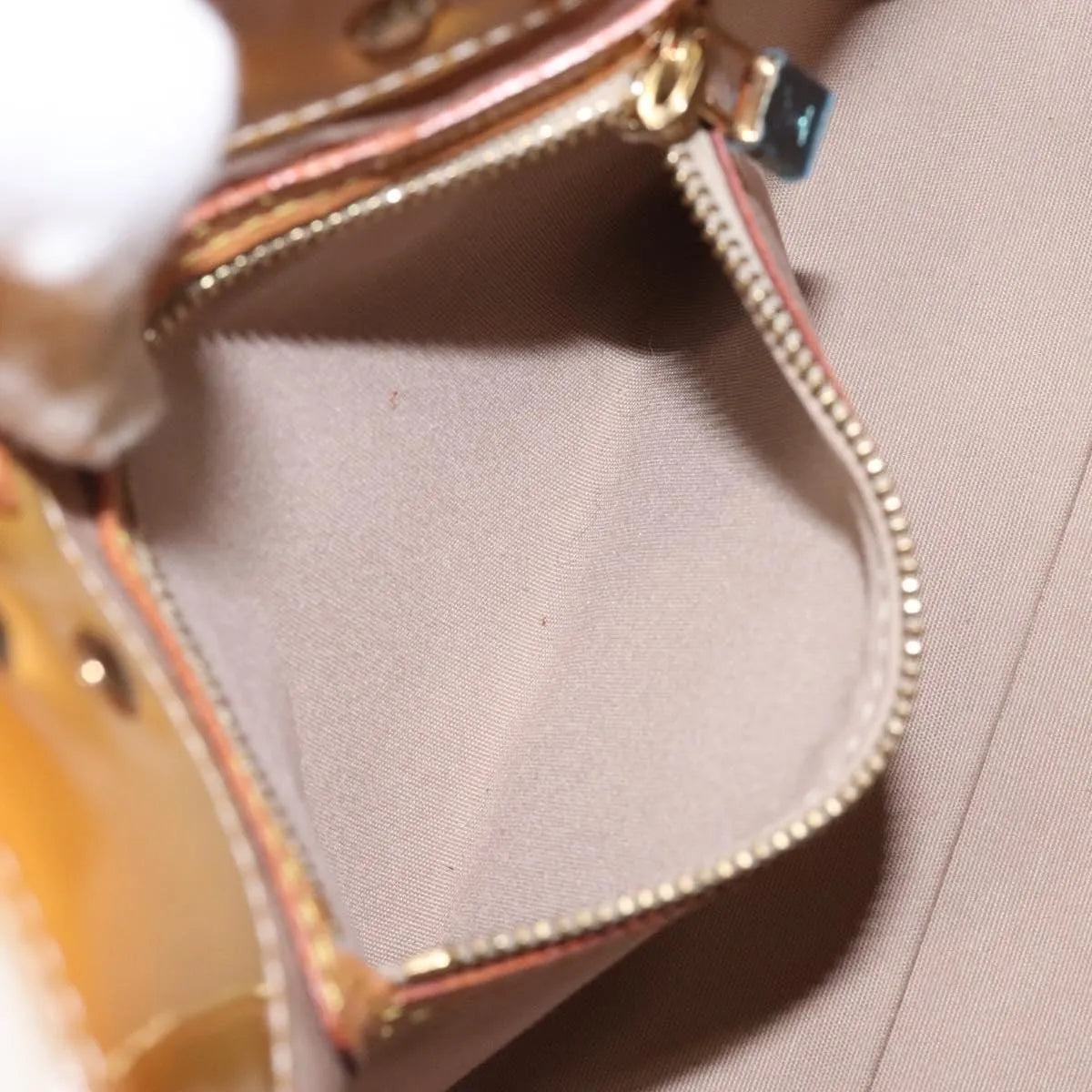 Louis Vuitton Reade Monogram Vernis, Beige, Patent Leather, Handbag