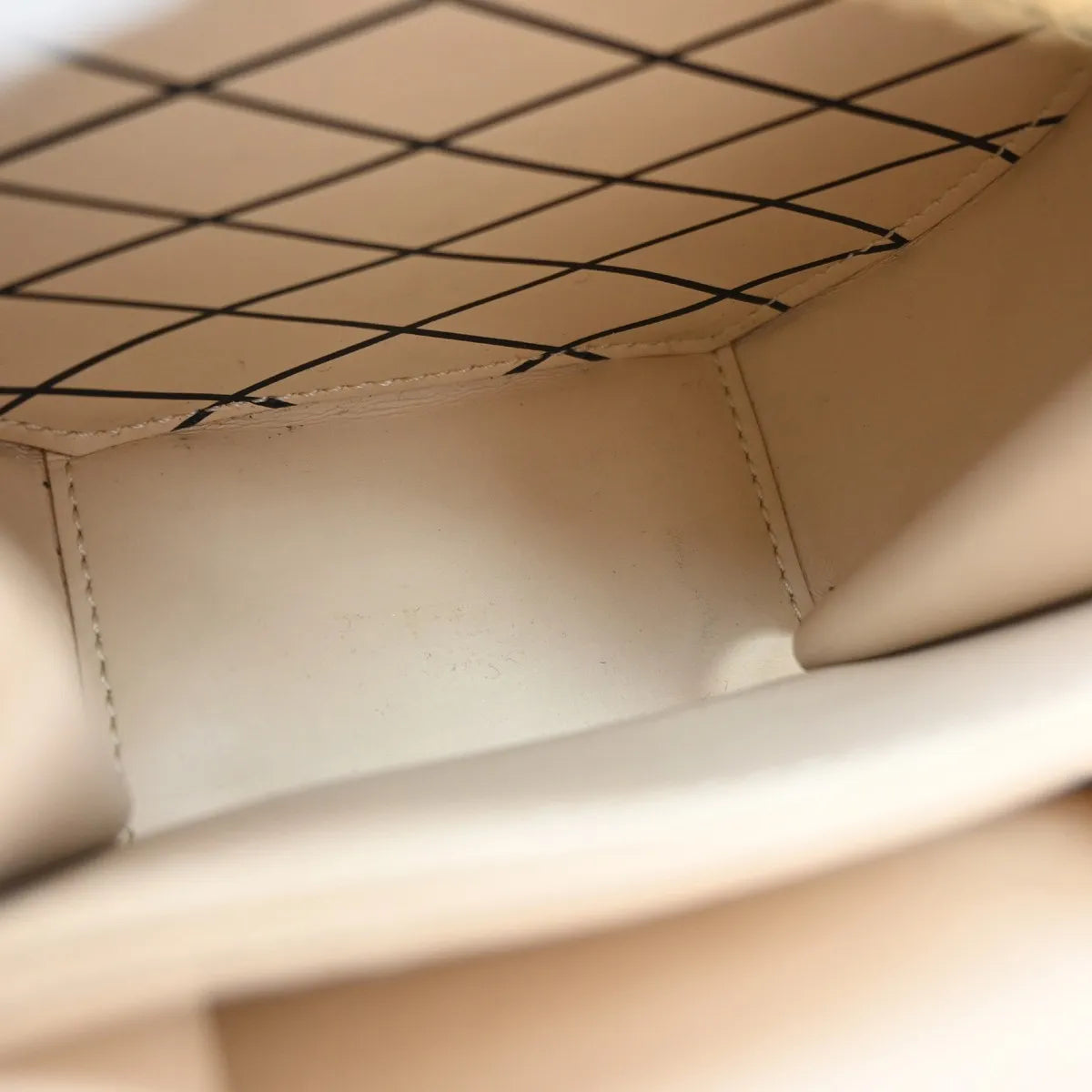 Louis Vuitton Boîte Chapeau Canvas, Brown, Canvas, Clutch