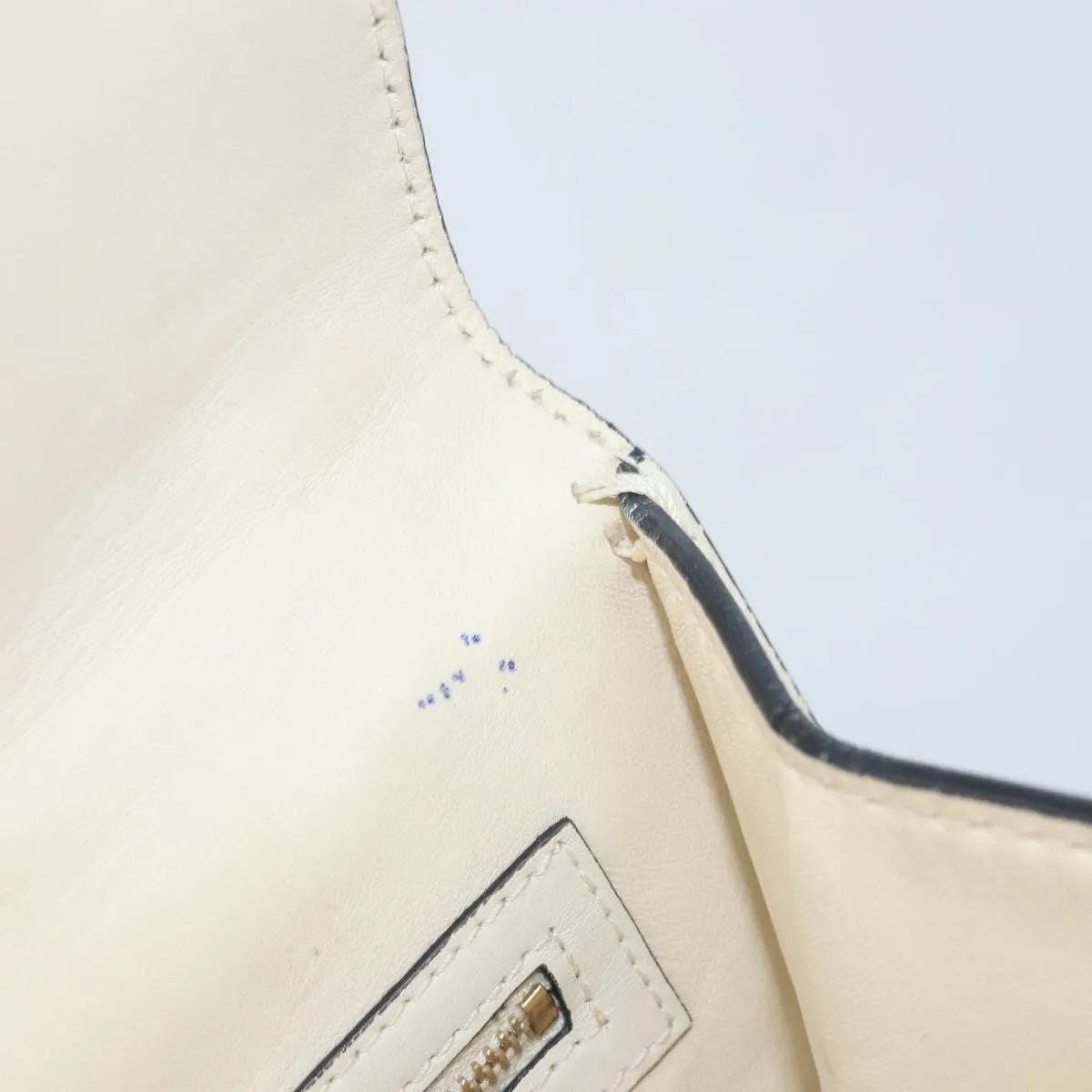 Valentino Garavani Glam Lock Leather, White, Leather, Shoulder Bag