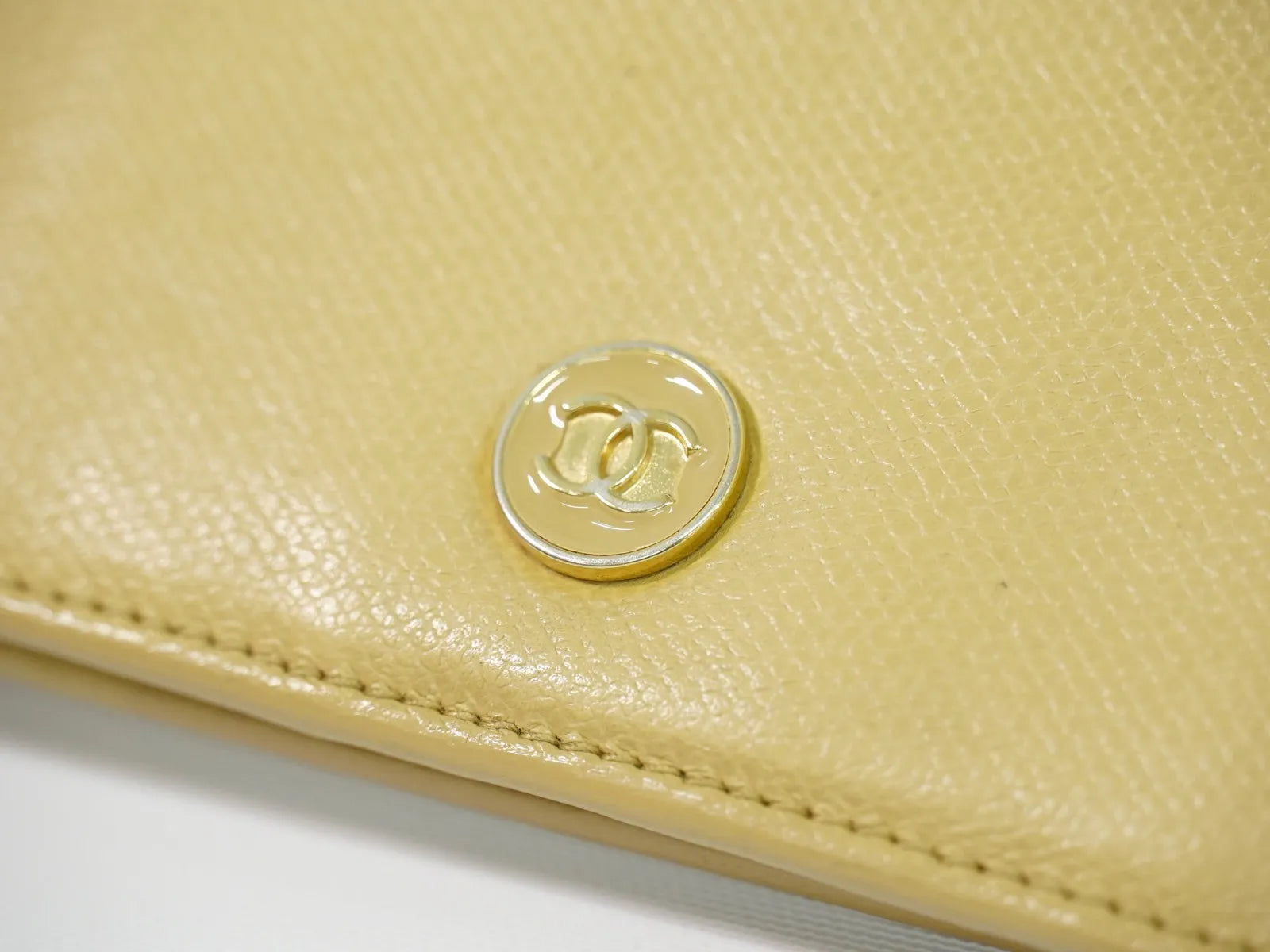 Chanel CC Button Bi-Fold Leather, Beige, Leather, Wallet