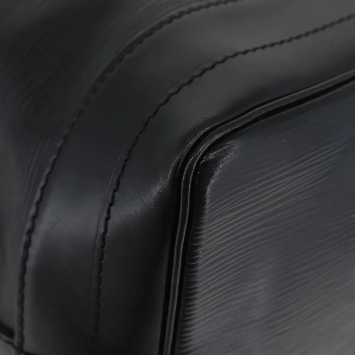 Louis Vuitton Noe Epi Leather, Black, Leather, Shoulder Bag