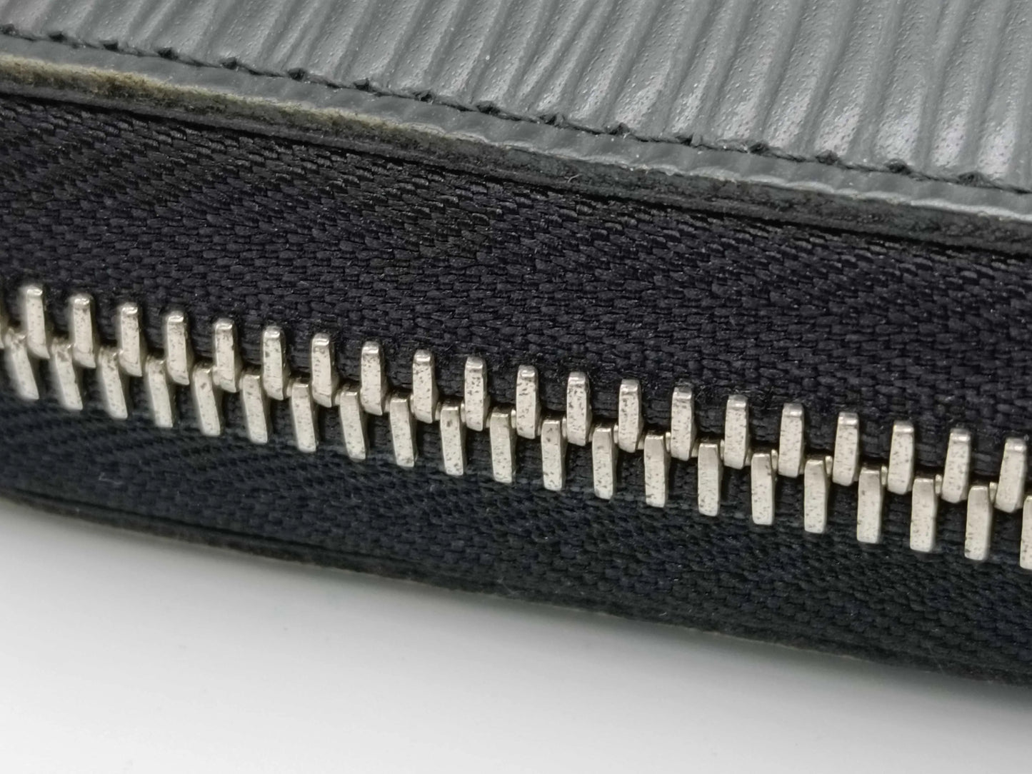 Louis Vuitton Zippy Wallet NM Epi Leather, Black, Leather, Wallet