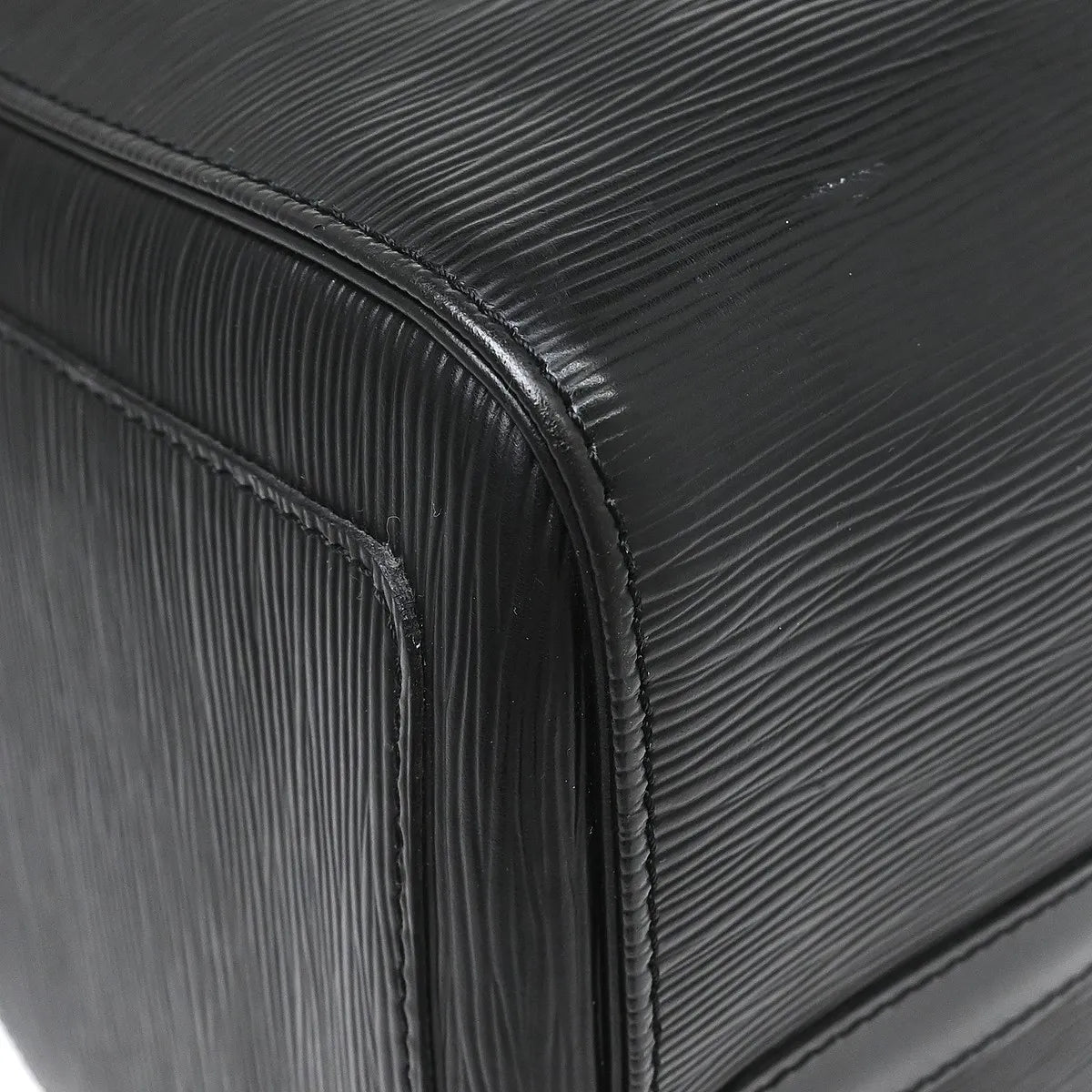 Louis Vuitton Keepall Epi, Black, Leather, Travel Bag