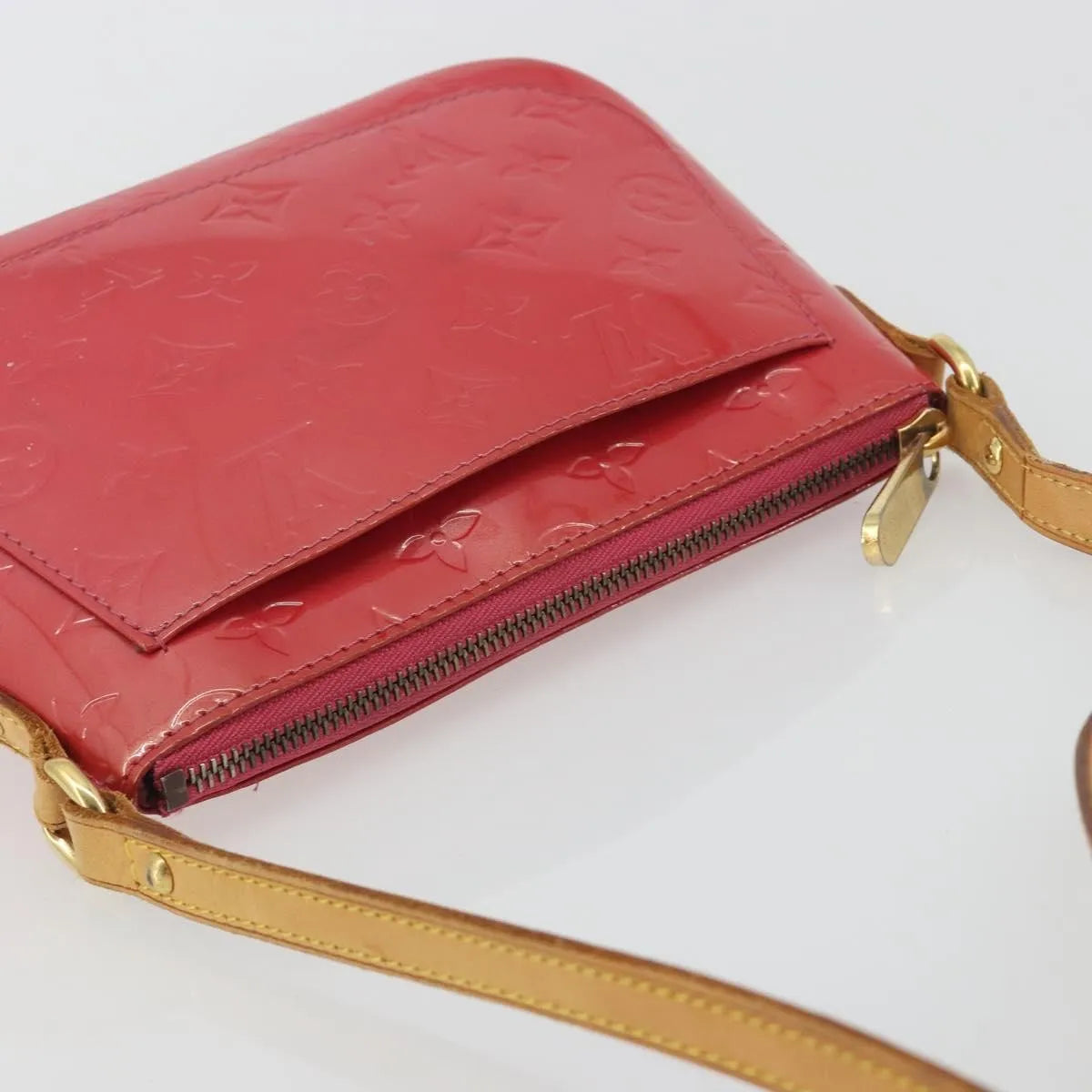 Louis Vuitton Minna Street Monogram Vernis, Pink, Patent Leather, Shoulder Bag