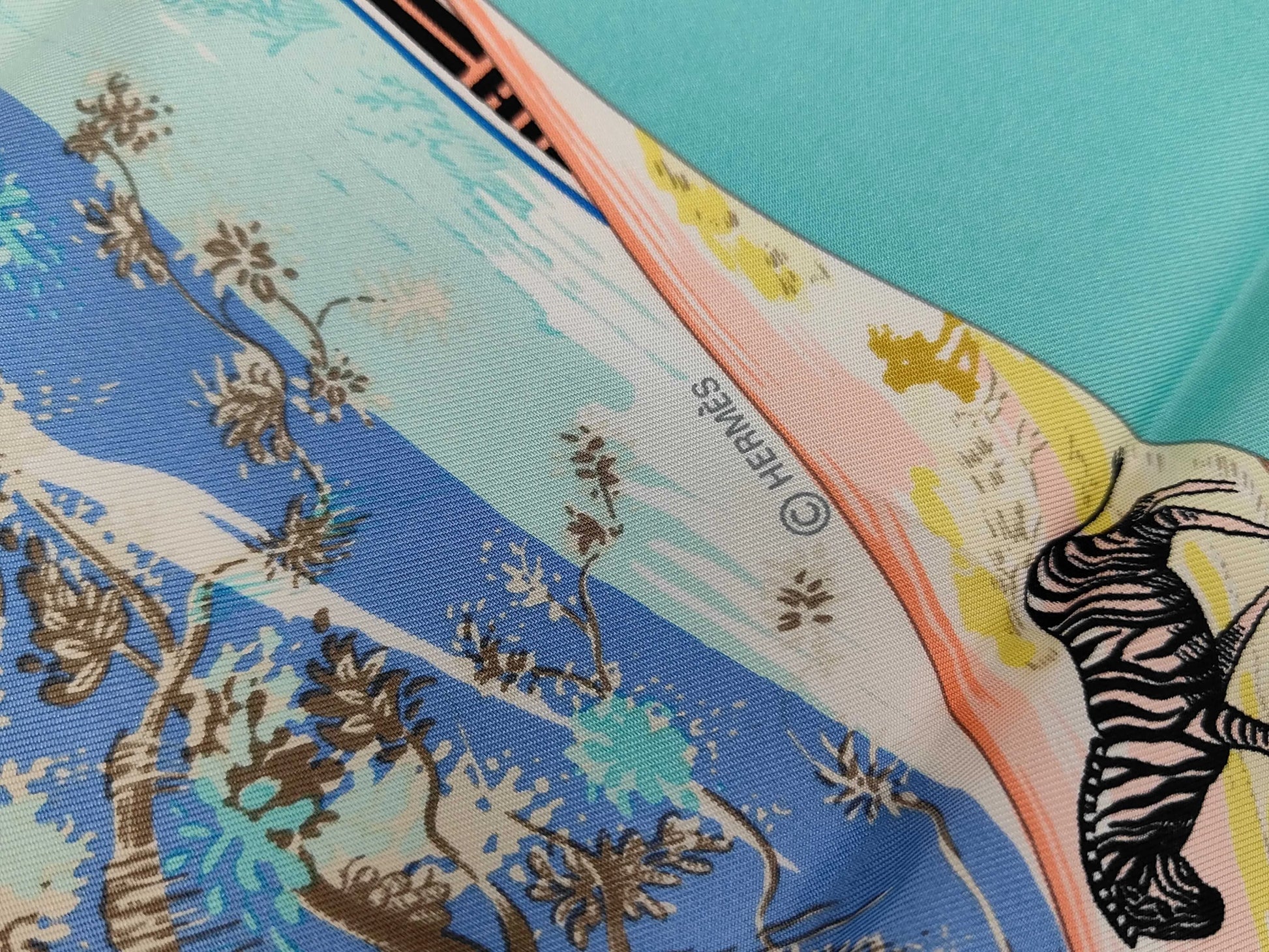 Hermes Carré 90 Silk multicolor, Multicolour, Silk, Scarf