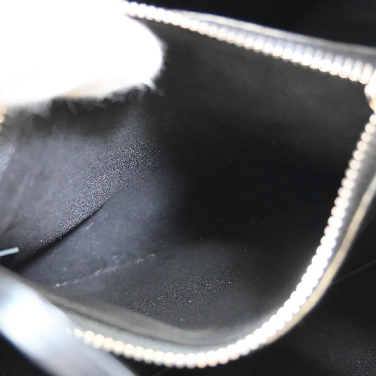 Louis Vuitton NeoNoe Epi Leather, Black, Leather, Handbag