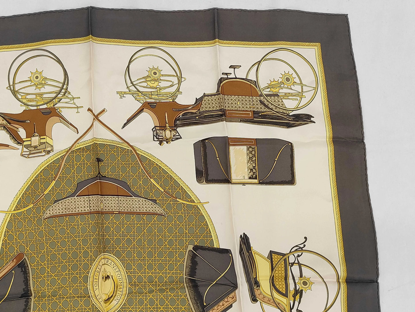 Hermes Carré 90 Silk multicolor, Multicolour, Silk, Scarf