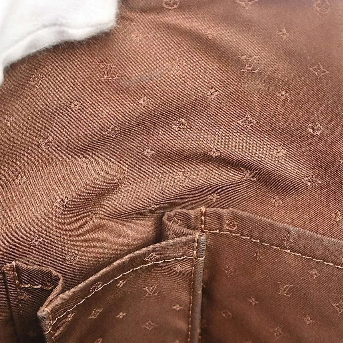 Louis Vuitton Suhali Lockit Leather, Brown, Leather, Handbag